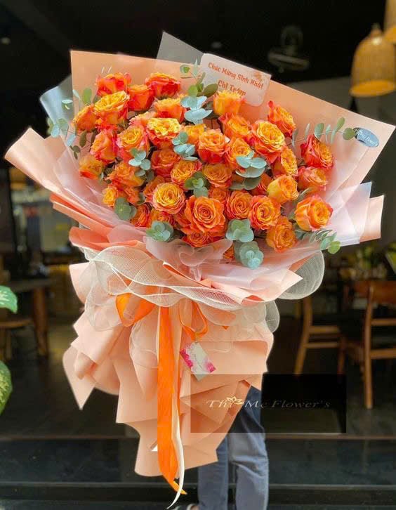 Bó Nhẹ Nhàng Sắc Hoa - HCM0234
